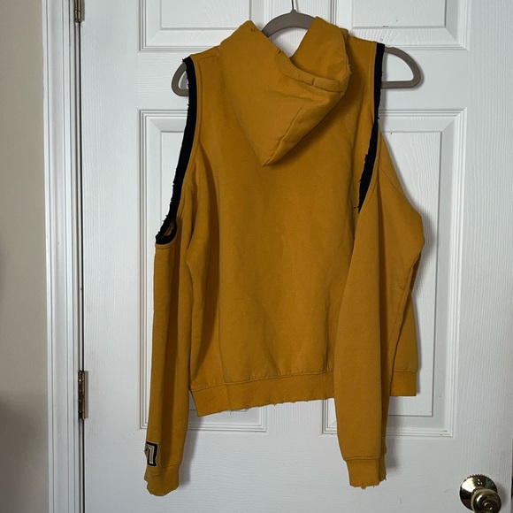 LF Mustard Yellow Distressed Cold Shoulder Shoulderless Hooded Sweatshirt Small - Picture 6 of 16
